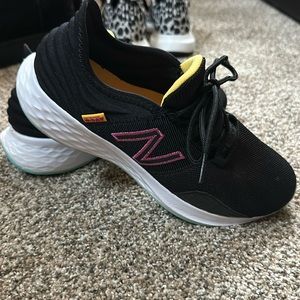 New Balance Fresh Foam Roav Sneakers